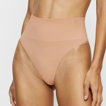 Triomphe Soft Sculpt Beige Culotte String