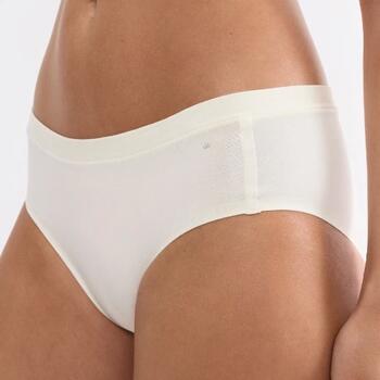 Triomphe Smart Natural Blanc Cassé Shortie
