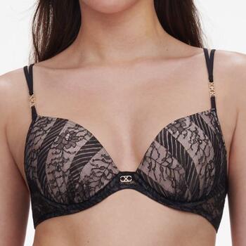 Chantelle Slash Push-up foam bra Zwart