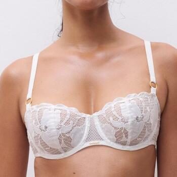 Chantelle Fleurs Signature Plunge T-shirt bra Satin Milk