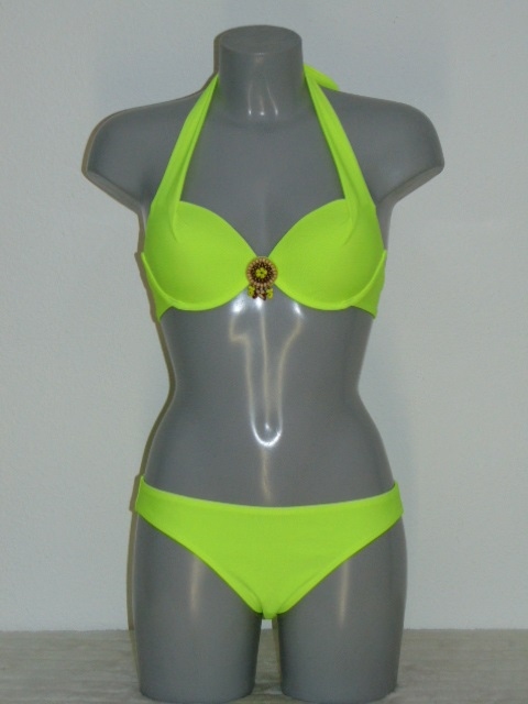 Lingadore Beach  lime set