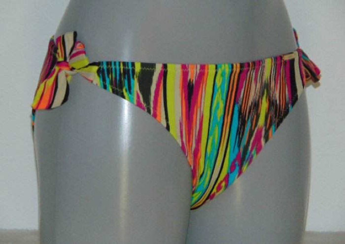 Maillots de bain Sapph Hawai lime slip de bikini