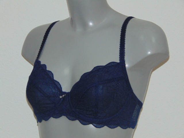 Cybéle Embroidery bleu marine soutien-gorge sans forme