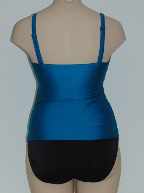 Mila Tisalaya bleu maillot de bain