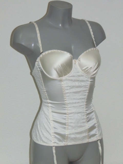 Eva Serena ivoire corselet