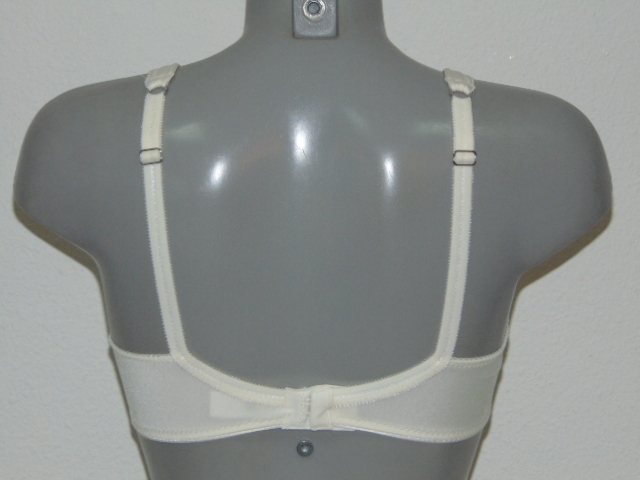 Eva Pearl ivoire soutien-gorge sans forme