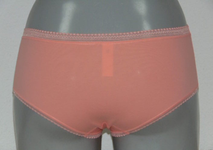 Eva Piazzo saumon rose shortie