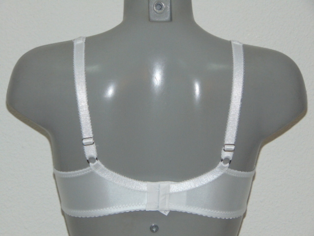 Eva Donna blanc soutien-gorge sans forme