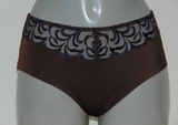 Triomphe Modern Finesse marron shortie