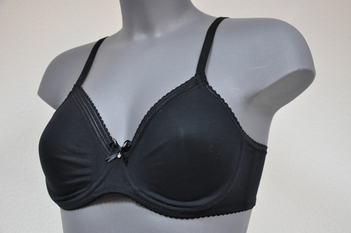 Eva Sybille noir soutien-gorge sans forme