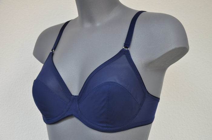 Eva Feminale bleu marine soutien-gorge sans forme