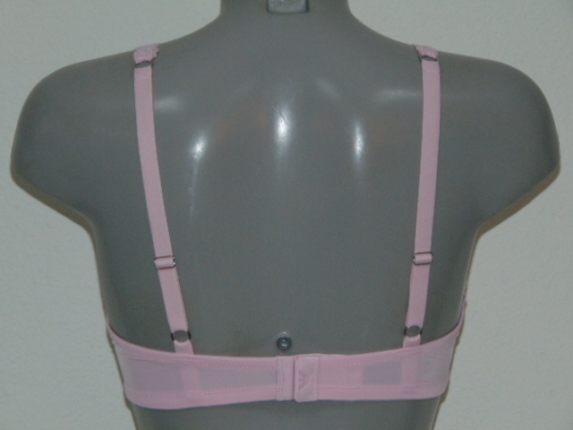 Armani Ladies Heavenly Pink bébé rose soutien-gorge push up