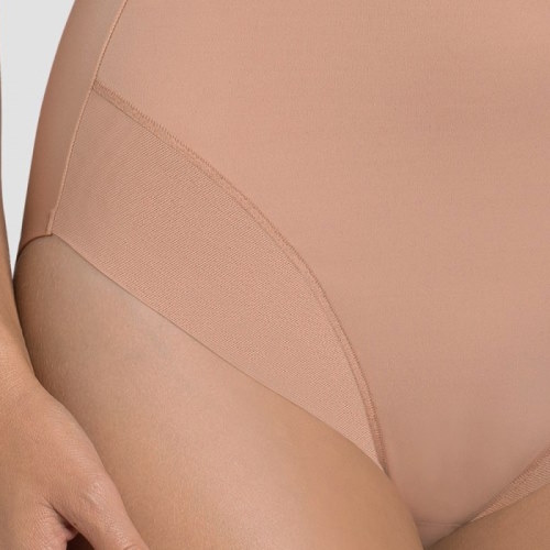 Triomphe True Shape Sensation poudre corselet