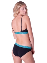 Chicamala Solid noir slip