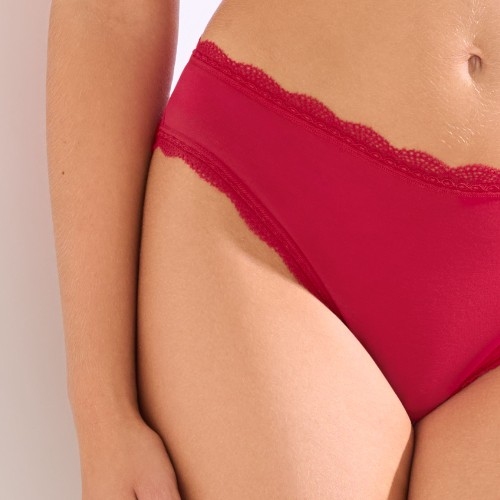 Lisca Everyday rouge slip brésilien