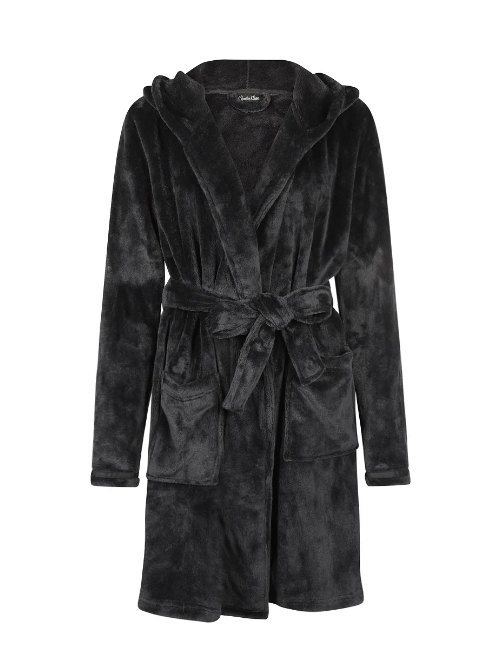 Charlie Choe Goes Retro noir peignoir