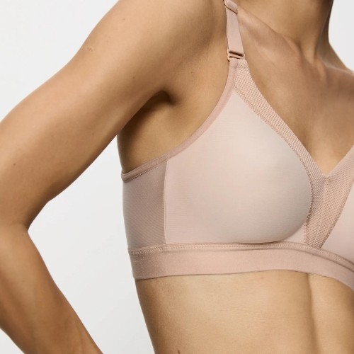 Triomphe Triaction Wellness beige soutien-gorge de sport