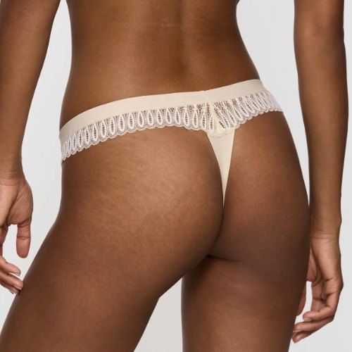 Triomphe Aura Spotlight beige culotte string