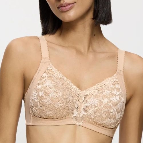 Triomphe Delicate Doreen poudre soutien-gorge sans armatures en dentelle