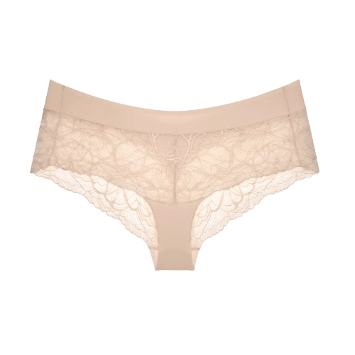 Triomphe Body Make-Up Illusion Lace poudre shortie