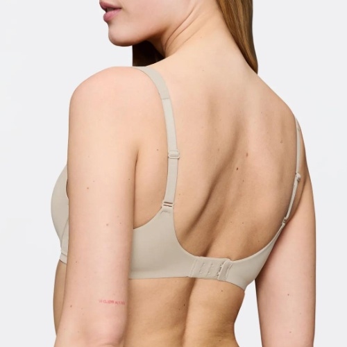 Triomphe Body Make-Up Illusion poudre soutien-gorge rembourré