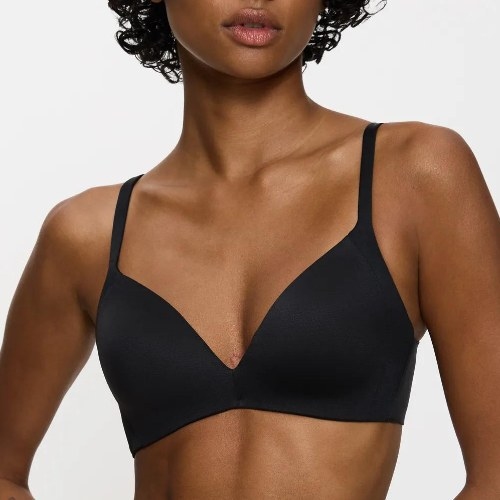 Triomphe Body Make-Up Illusion Soft Touch noir soutien-gorge sans armatures en dentelle