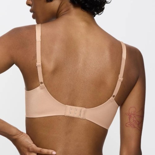 Triomphe Body Make-Up Illusion Soft Touch poudre soutien-gorge rembourré