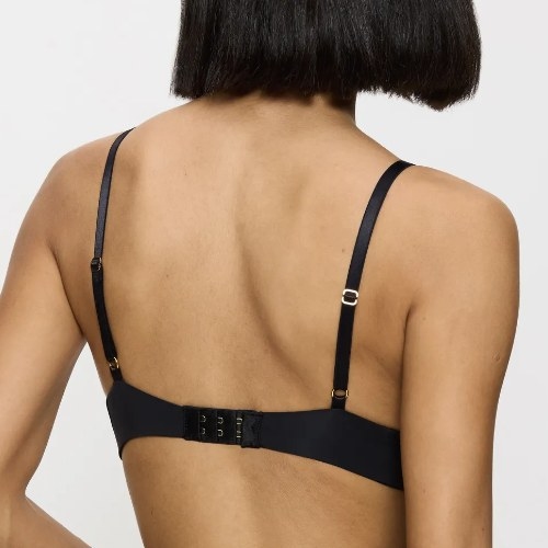 Triomphe Body Make-Up Illusion Essentials noir soutien-gorge sans forme