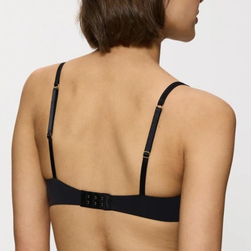 Triomphe Body Make-Up Illusion Essentials noir soutien-gorge rembourré