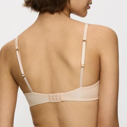 Triomphe Body Make-Up Illusion Essentials poudre soutien-gorge rembourré