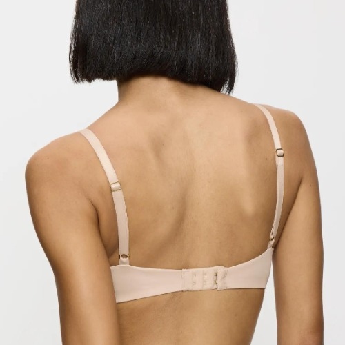 Triomphe Body Make-Up Illusion Essentials poudre soutien-gorge rembourré