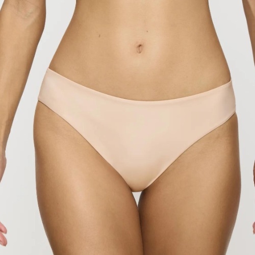 Triomphe Body Make-Up Illusion Essentials poudre slip