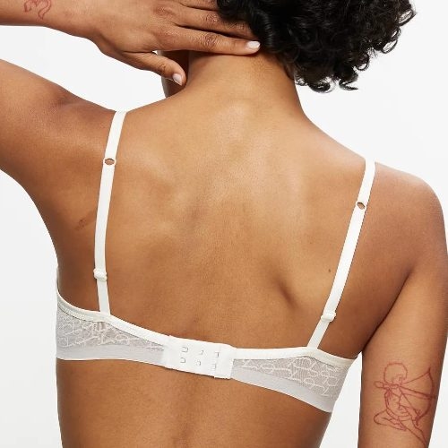 Triomphe Signature Sheer blanc cassé soutien-gorge sans armatures en dentelle