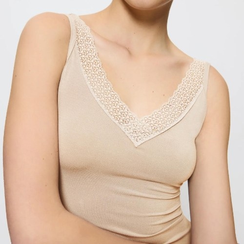 Triomphe Feel of Modal beige chemise pour femmes