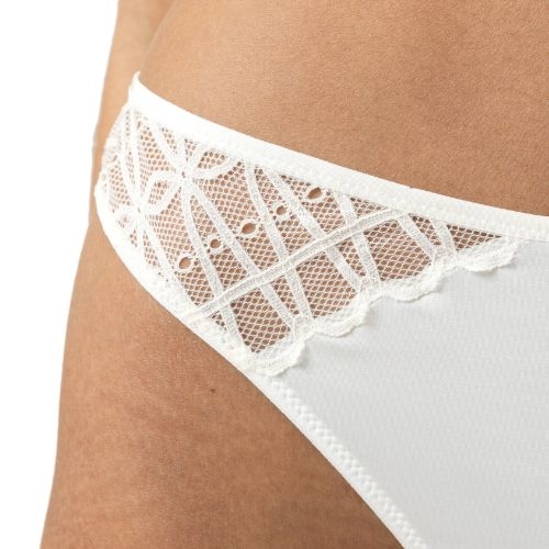 Mey Lingerie Poetry Temptation champagne slip brésilien