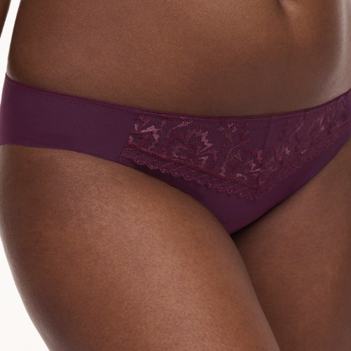 Chantelle Every Curve aubergine slip