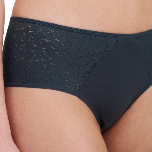 Chantelle Norah bleu marine shortie