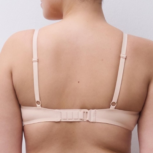 Chantelle One Mono beige soutien-gorge sans armatures en dentelle