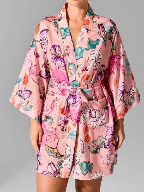 Sapph Jolie rose kimono