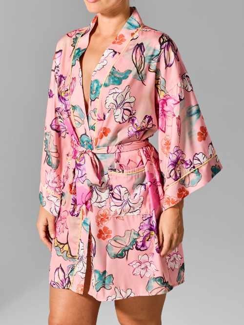 Sapph Jolie rose kimono
