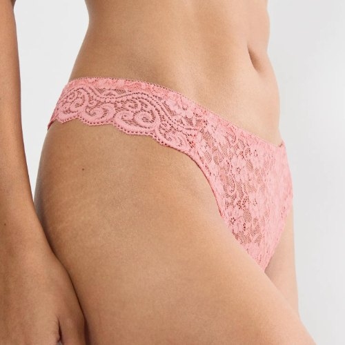 Triomphe Amourette rose culotte string