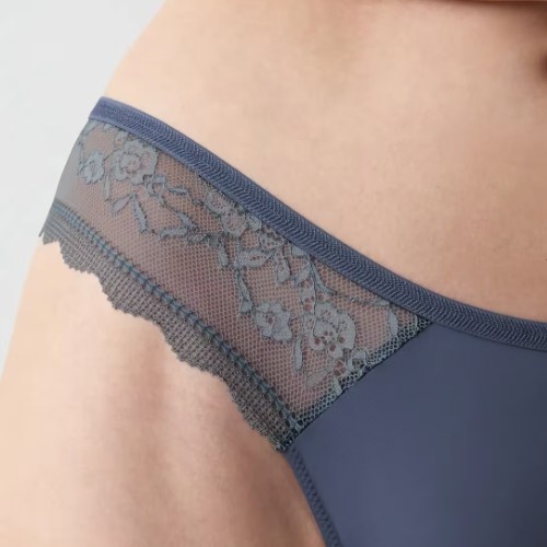 Triomphe Comfort Allure bleu culotte string