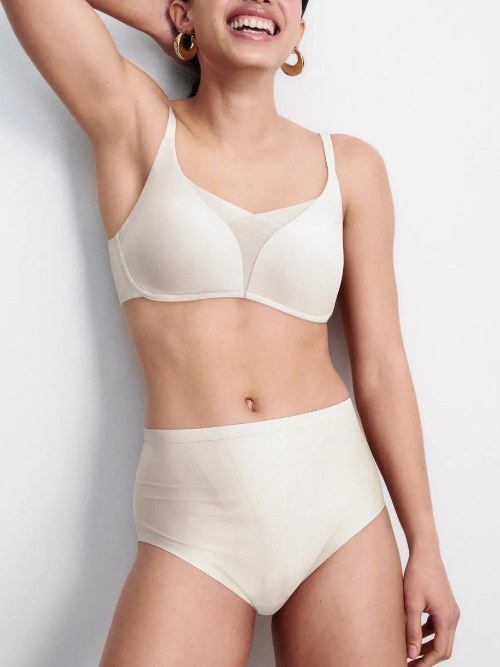 Triomphe Shape Smart Ellipse blanc cassé soutien-gorge rembourré