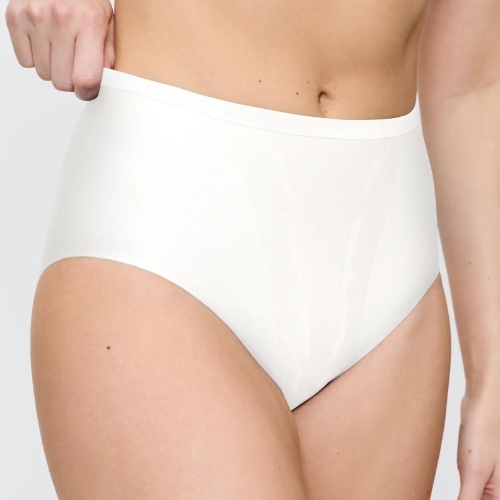 Triomphe Shape Smart blanc cassé shortie