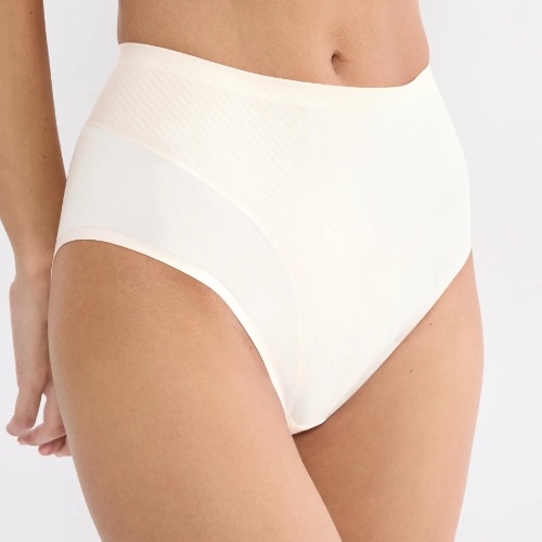 Triomphe BMU Illusion Curve blanc cassé slip