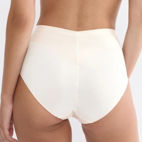 Triomphe BMU Illusion Curve blanc cassé slip