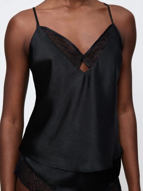 Triomphe Body Make-Up T noir shortama