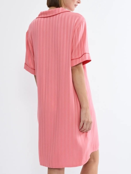 Triomphe Amourette Spotlight rose chemise de nuit