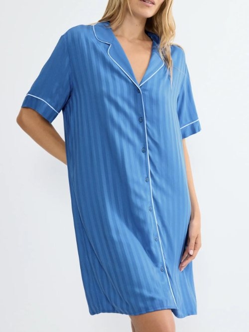 Triomphe Amourette Spotlight bleu chemise de nuit