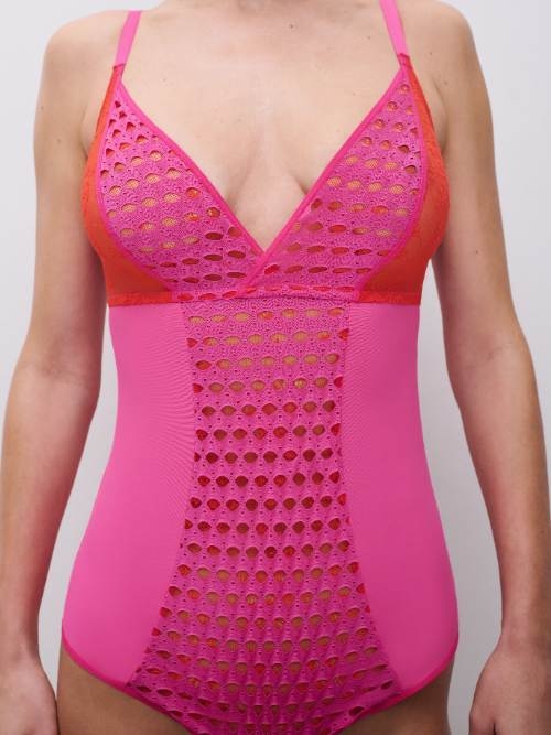 Chantelle Poison fuchsia corselet